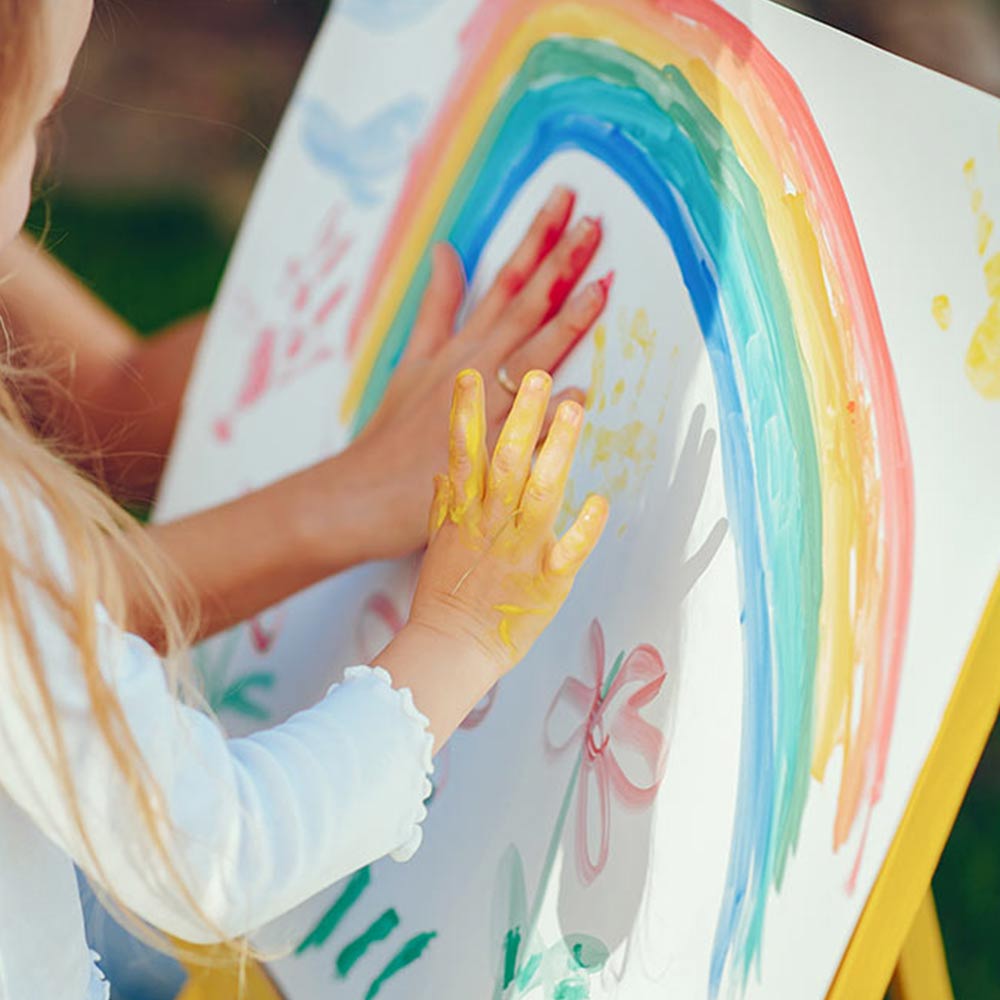 Tecniche di pittura per bambini: idee creative per apprenderle
